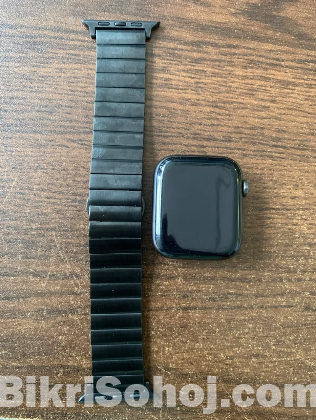 Apple watch Series 4 (44mm)